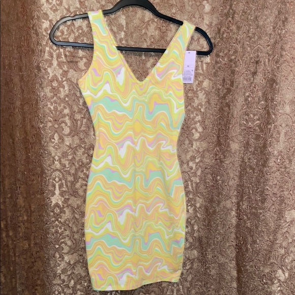 wild fable Dresses & Skirts - NWT Wild Fable Yellow & Green Bodycon Mini Dress. Size XS